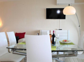 Appartement Moderne avec Terrasse et Garage - Villeneuve-Loubet - FR-1-252A-72